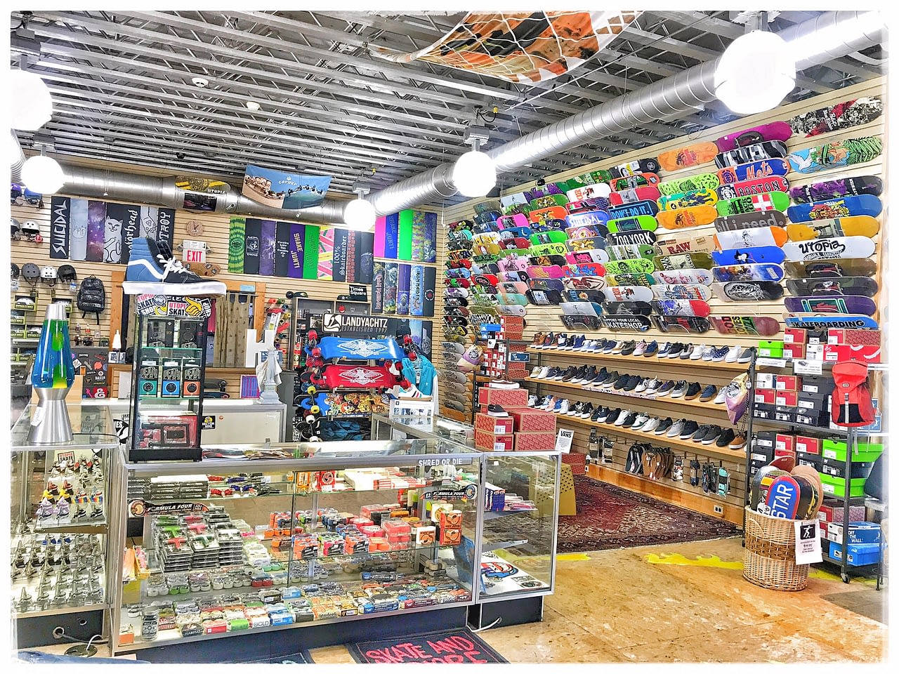 shop utopia hicksville